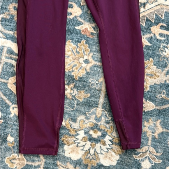 Avia XS (0-2) Purple Maroon High-Waisted Leggings with sheer panel detail - Picture 3 of 11